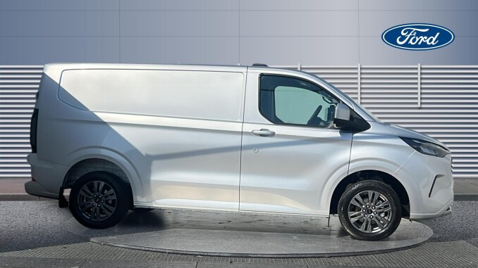 Ford Transit Custom 280 L1 Diesel Fwd 2.0 EcoBlue 136ps H1 Van Limited - Image 5